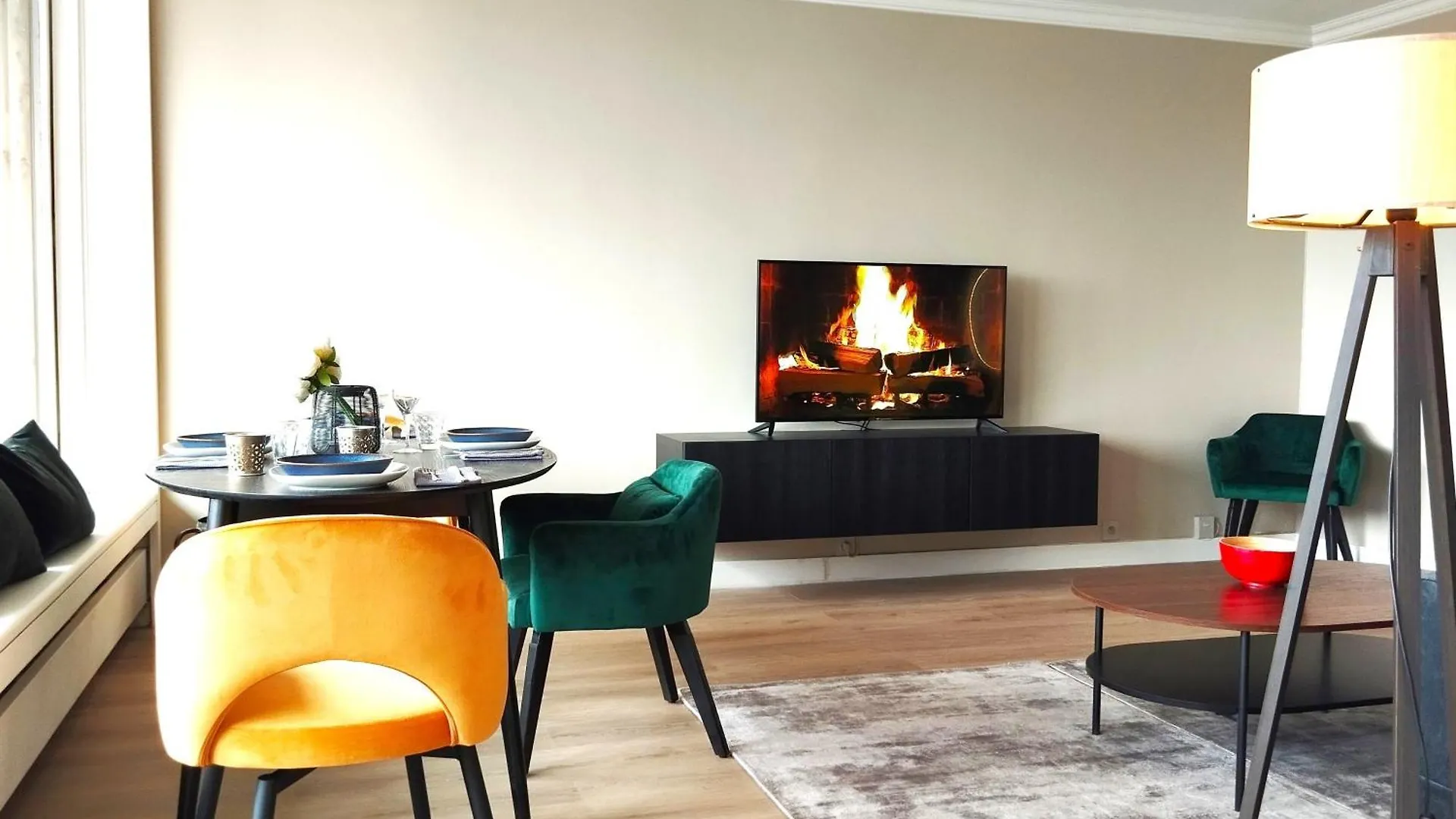 Large 55 M² ,view & Terrace *