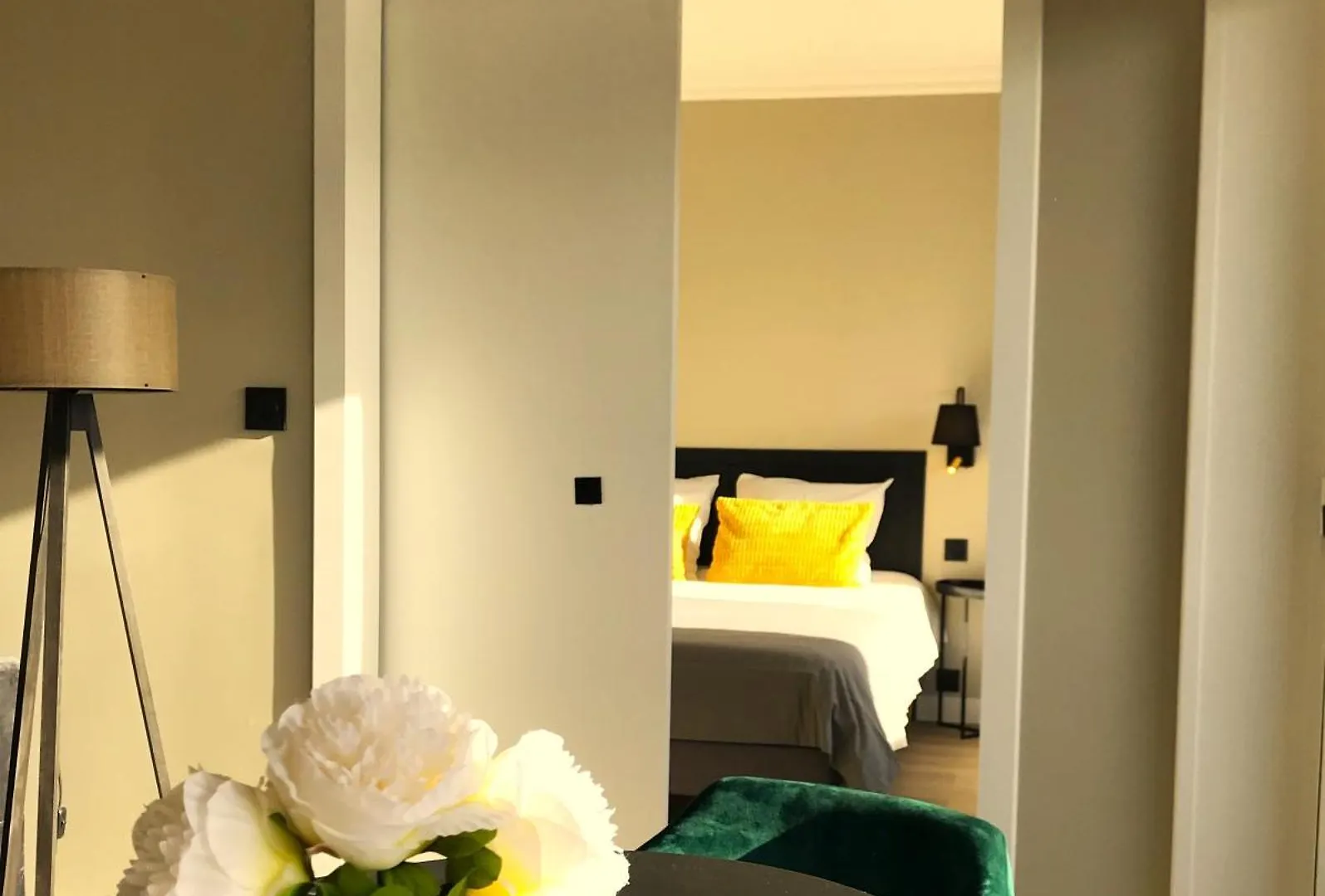 Large 55 M² ,view & Terrace *
